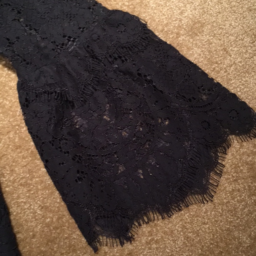 Banana Republic 3/4 Bell Sleeve Lace Shift Dress 6 - Picture 5 of 8